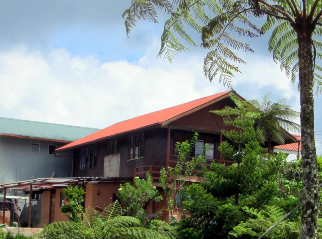 Mile 36 Lodge Kundasang Exterior photo