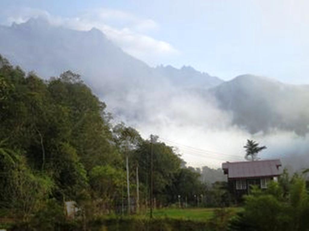 Mile 36 Lodge Kundasang Exterior photo