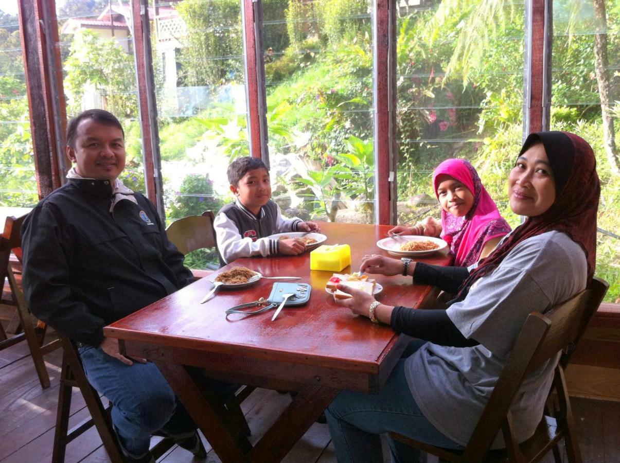 Mile 36 Lodge Kundasang Exterior photo
